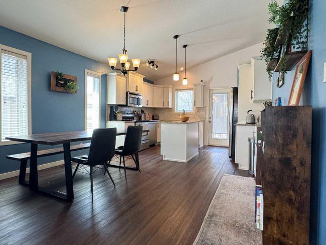 38 Riverland Close W, Home with 4 bedrooms, 3 bathrooms and 4 parking in Lethbridge AB | Image 12