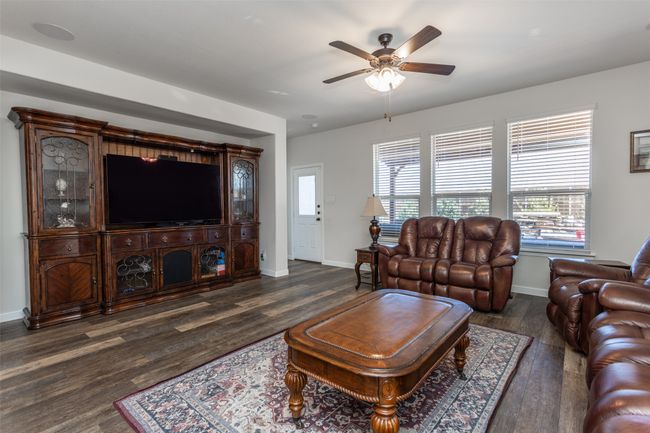 3236 Camden Creek Rd, House other with 4 bedrooms, 2 bathrooms and null parking in Krum TX | Image 20