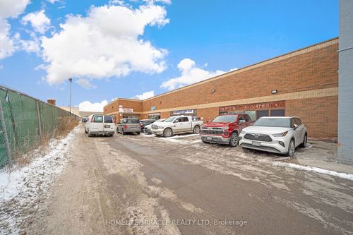 5-116 Orenda Rd, Brampton, ON, L6W3W6 | Card Image