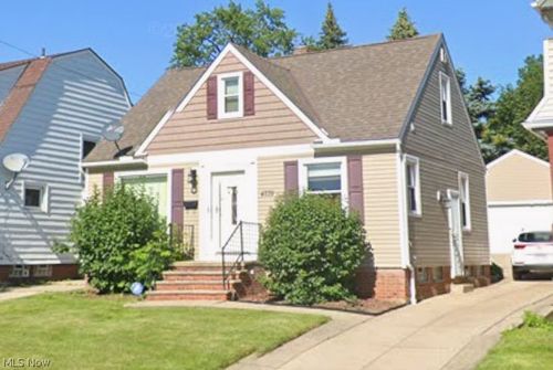 4739 E 88th St, Garfield Heights, OH, 44125-1335 | Card Image