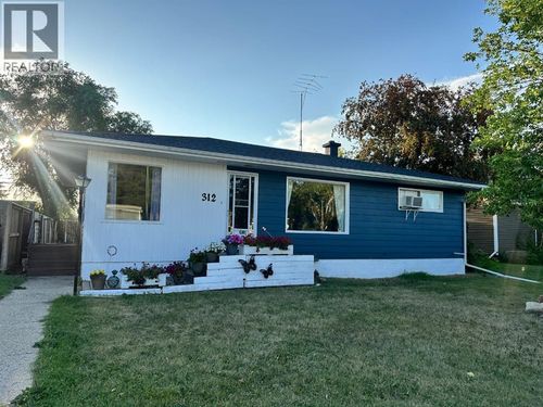 312 Main St, Maidstone, SK, S0M1M0 | Card Image