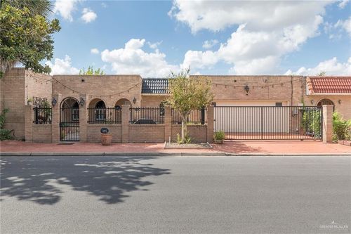 305 Toronto Ave, McAllen, TX, 78503-3007 | Card Image