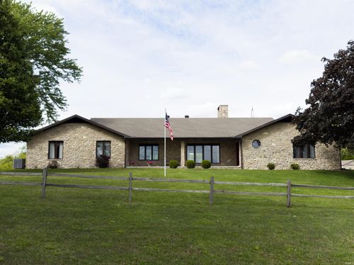 1300 Old Farm Road, Bedford, IN, 47421 | Card Image