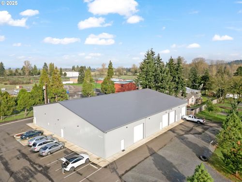 33000 Tennessee Rd, Lebanon, OR, 97355-9618 | Card Image