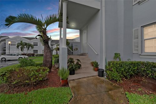 b-2622 Se 19th Ct, Homestead, FL, 33035-1301 | Card Image