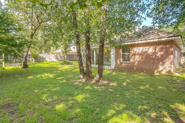 692 High Crest Dr, House other with 3 bedrooms, 2 bathrooms and null parking in Azle TX | Image 39