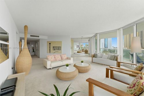 apt-544-16400 Collins Ave, Sunny Isles Beach, FL, 33160-4569 | Card Image