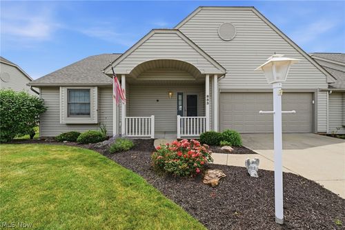 853 Beverly Ave, Canal Fulton, OH, 44614-8415 | Card Image