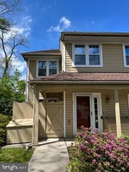 22 Tanglewood Dr, READING, PA, 19607-3364 | Card Image