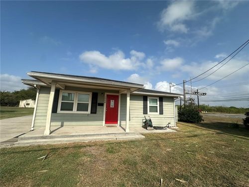 104 2nd St, Gregory, TX, 78359 | Card Image