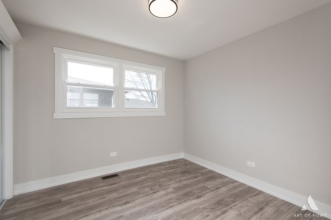 10945 S Neenah Ave, House other with 3 bedrooms, 2 bathrooms and 2 parking in Worth IL | Image 36
