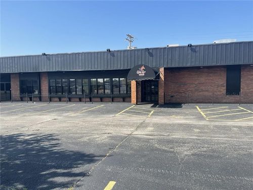 1427-1423-1427 E Mound Rd, Decatur, IL, 62526-2196 | Card Image