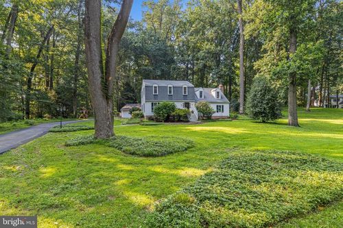 39 Fawn Ln, KENNETT SQUARE, PA, 19348-2311 | Card Image