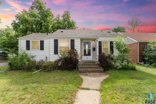 600 S Glendale Ave, Sioux Falls, SD, 57104-4007 | Card Image