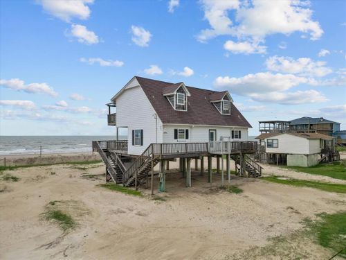 125 Driftwood Ct, Surfside Beach, TX, 77541-8951 | Card Image