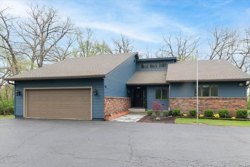 9131 Colfax St, Crown Point, IN, 46307-8851 | Card Image
