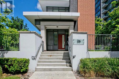th120-26 Churchill Ave, North York, ON, M2N0J3 | Card Image