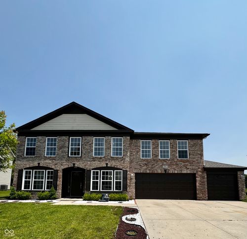 585 Fireside Dr, Greenwood, IN, 46143-6458 | Card Image