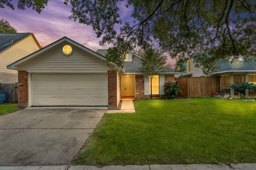 13527 Avonshire Dr, Houston, TX, 77083-3545 | Card Image