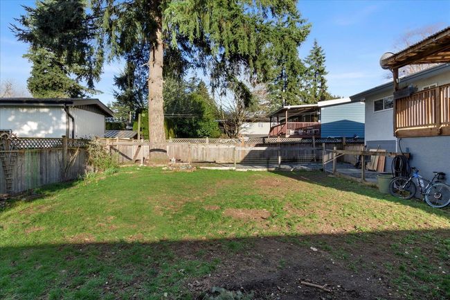 34325 Redwood Avenue, House other with 5 bedrooms, 3 bathrooms and 8 parking in Abbotsford BC | Image 28