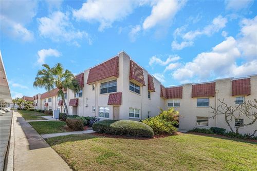 9-10032 65th Ave N, St Petersburg, FL, 33708-4566 | Card Image
