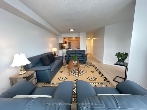 309-236 Albion Rd, Etobicoke, ON, M9W6A6 | Card Image