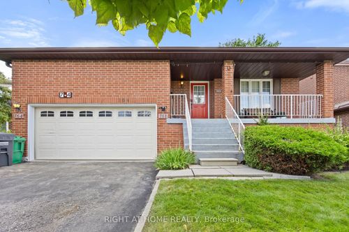 764 Willowbank Trail, Mississauga, ON, L4W3M1 | Card Image