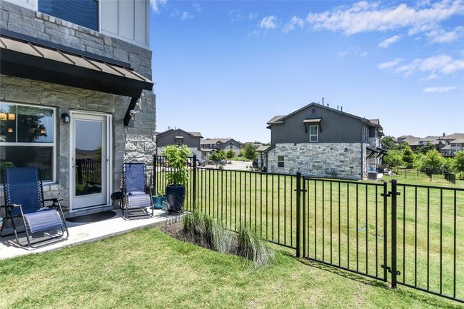 2252 Local Rebel Loop, Townhouse with 3 bedrooms, 3 bathrooms and 2 parking in Leander TX | Image 23