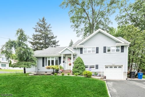 21 Ring Pl, Cedar Grove, NJ, 07009-1048 | Card Image