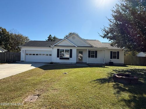 203 Angie Ct, Richlands, NC, 28574-5373 | Card Image