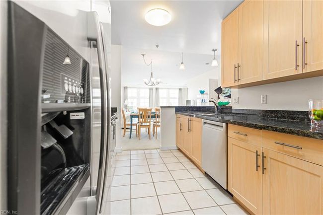 Tile Foyer and kitchen floors | Image 7