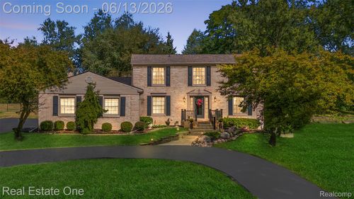 1854 Ludgate Ln, Rochester Hills, MI, 48309-2964 | Card Image
