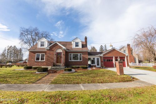 10 Marlboro Dr, Pittsfield, MA, 01201-7237 | Card Image