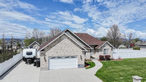 1075 Double Eagle Cir, Preston, ID, 83263-5394 | Card Image