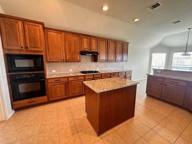 1604 Spring Glen Ln, House other with 3 bedrooms, 3 bathrooms and 2 parking in Pearland TX | Image 19