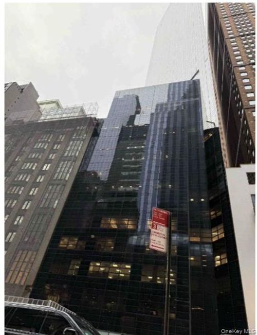 34f-146 W 57th St, New York, NY, 10019-0079 | Card Image