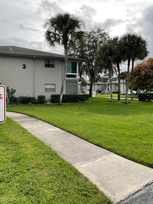 105-3 Lake Vista Trl, Port St. Lucie, FL, 34952-6344 | Card Image