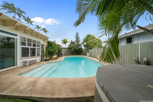 185 Ulupa St, Kailua, HI, 96734-2355 | Card Image