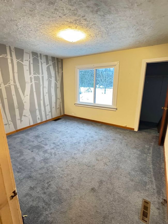 16682 Highway 31, House other with 3 bedrooms, 3 bathrooms and null parking in Metaline Falls WA | Image 13