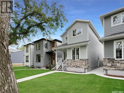 1112 9th St E, House other with 3 bedrooms, 3 bathrooms and null parking in Saskatoon SK | Image 2