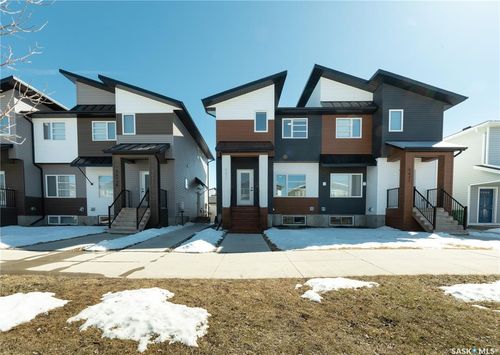 5617 Tutor Way, Regina, SK, S4W0N5 | Card Image