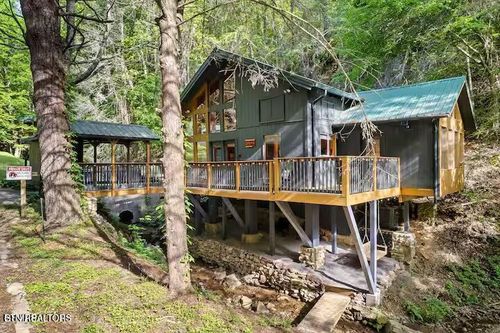 2645 Black Walnut Flats Rd, Sevierville, TN, 37862 | Card Image