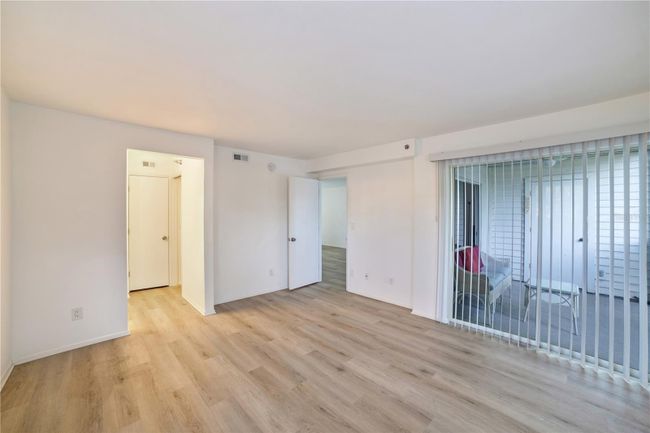 A102 - 6304 Pointe West Blvd, Condo with 2 bedrooms, 2 bathrooms and null parking in BRADENTON FL | Image 5