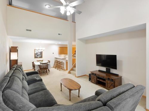 104-17090 Eastwood Ave, Farmington, MN, 55024-7303 | Card Image