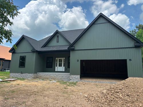 724 Dearman St, Smithville, TN, 37166-3032 | Card Image
