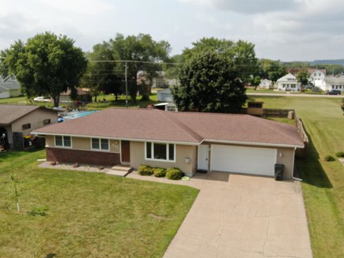 207 N Dousman St, Prairie Du Chien, WI, 53821-1201 | Card Image