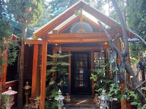 677 Elm St, San Jose, CA, 95126-2402 | Card Image