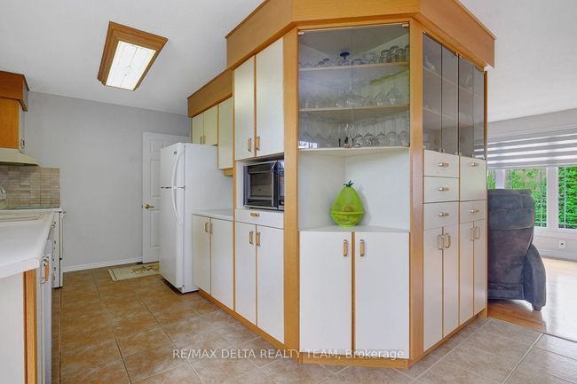 5041 Thunder Rd, House other with 4 bedrooms, 2 bathrooms and 5 parking in Carlsbad Springs ON | Image 13