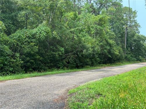 300 Sunset St, Slidell, LA, 70460-5418 | Card Image