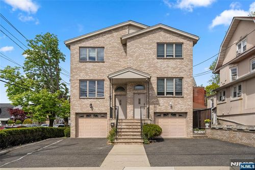 415 Lawton Ave, Cliffside Park, NJ, 07010-1915 | Card Image